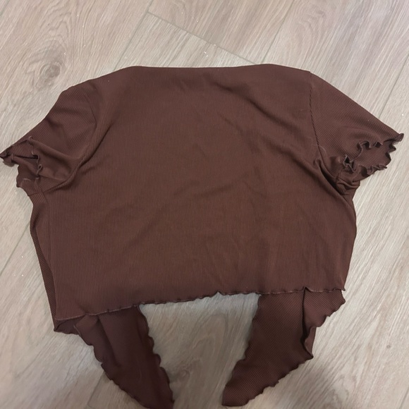 Tie up short sleeve brown shawl with ruffles Size extra small - Picture 3 of 3